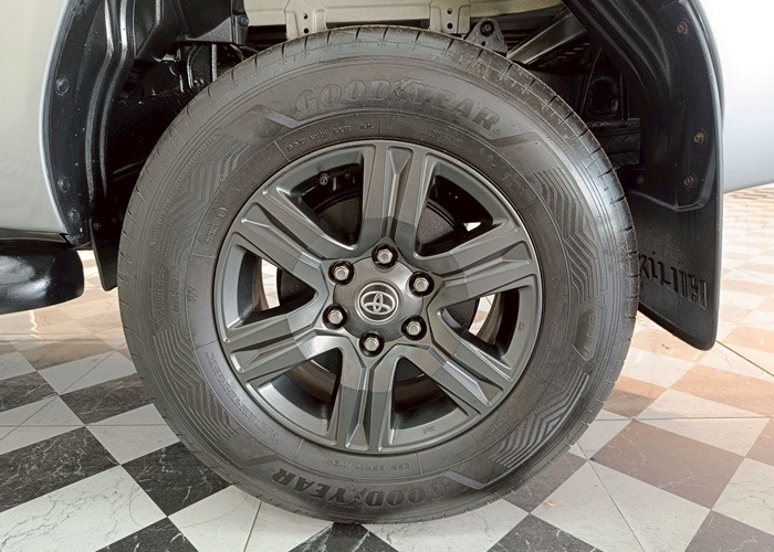 Used 12
                    TOYOTA
                     for Sale Image