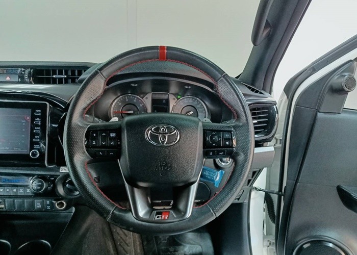 Used 7
                    TOYOTA
                     for Sale Image
