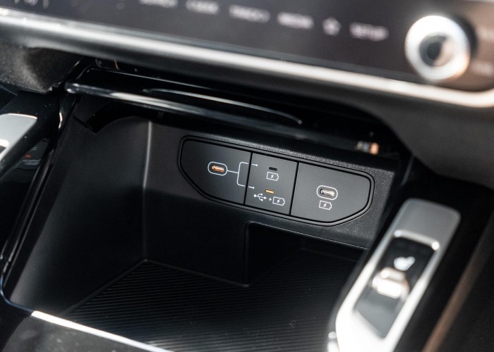 Used 1
                    KIA
                     for Sale Image