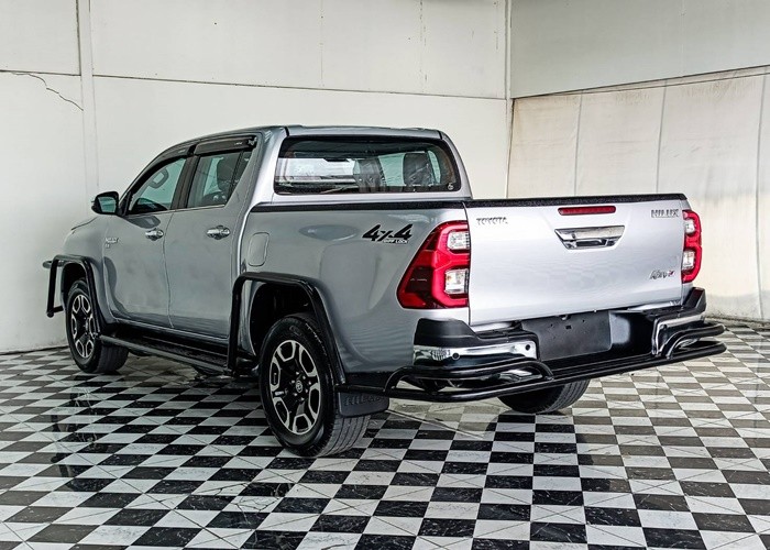 Used 8
                    TOYOTA
                     for Sale Image