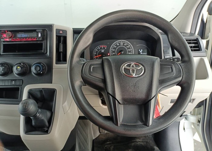 Used 12
                    TOYOTA
                     for Sale Image