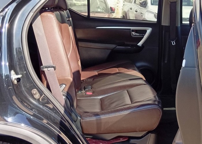 Used 5
                    TOYOTA
                     for Sale Image