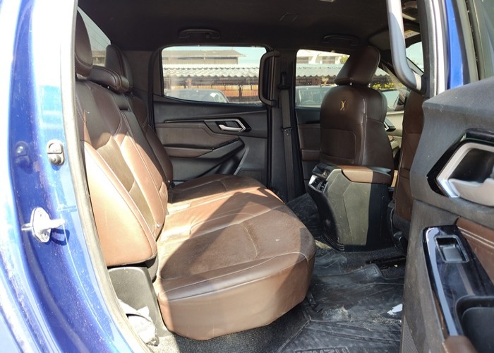 Used 5
                    ISUZU
                     for Sale Image