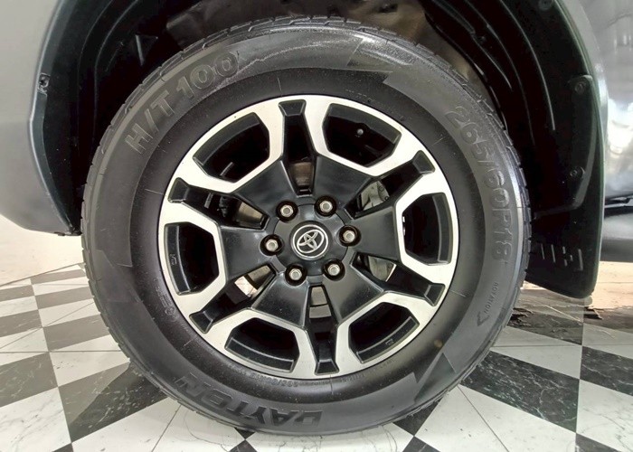 Used 6
                    TOYOTA
                     for Sale Image