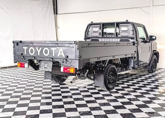 Used 1
                    TOYOTA
                     for Sale Image