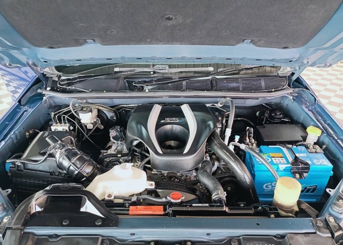 Used 1
                    ISUZU
                     for Sale Image