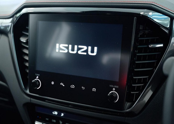 Used 1
                    ISUZU
                     for Sale Image