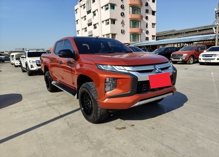 Used 2
                    MITSUBISHI
                     for Sale Image