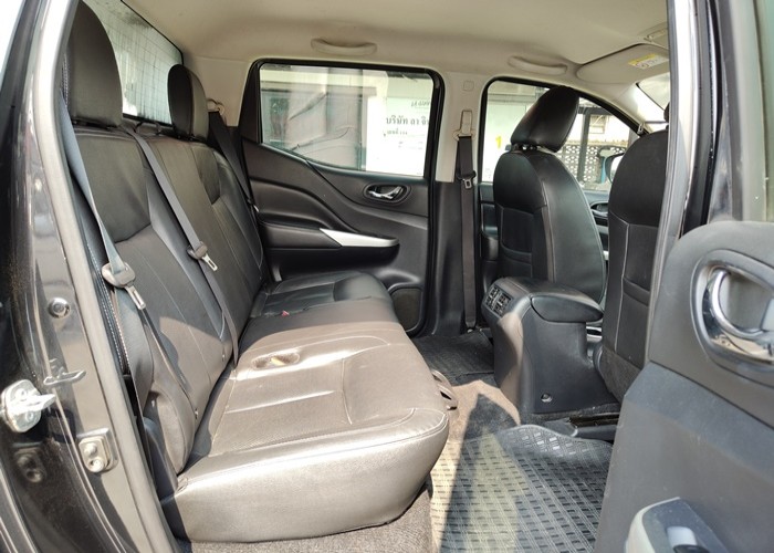 Used 7
                    NISSAN
                     for Sale Image