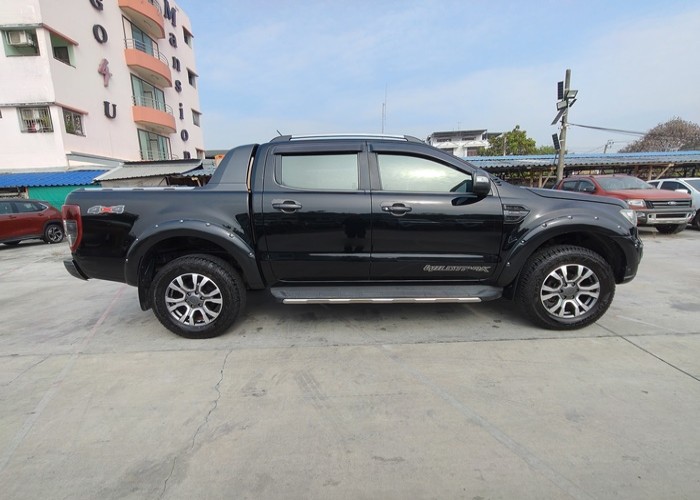 Used 8
                    FORD
                     for Sale Image