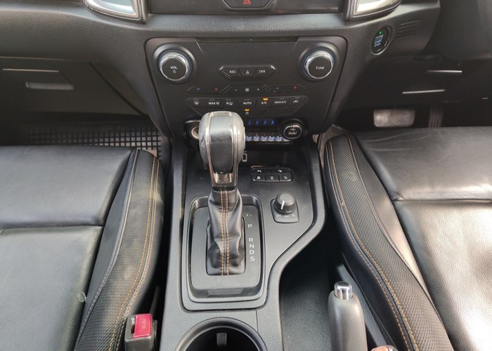 Used 8
                    FORD
                     for Sale Image